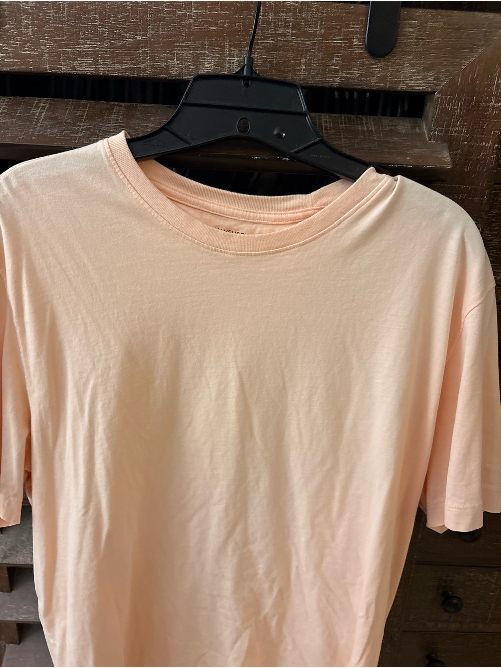 Van Heusen Men's Crew Neck T‑Shirt in Light Peach